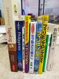 様々な日本語の本に関する画像です。
