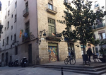 バルセロナ市庁舎近くのアパート内シェアルームに関する画像です。