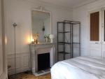Looking for a roommate in central Paris !