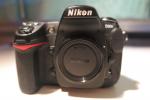 NikonカメラD300とSigma24-70mm売りますに関する画像です。