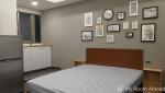 Newly-furnished industrial style suite 5 mins to