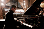「７本指のピアニスト」西川悟平 ロンドンデビューリサイタルに関する画像です。