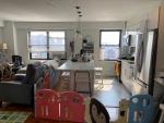 マンハッタン・ハーレム：２４時間ドアマン付き、リノベート、完全個室、家具付き、駅近、ルームメイト募集に関する画像です。