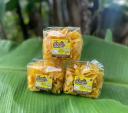 パヤオ県のOTOP商品　ワンラパーのバナナチップスに関する画像です。